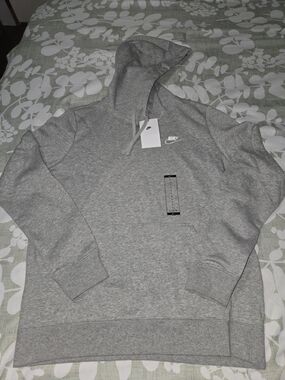 Nike Women's Grey Pullover Hoodie